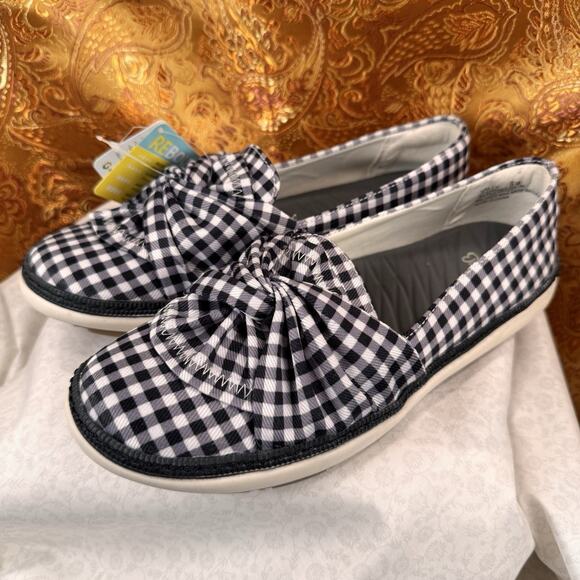 Baretraps Slip-On Shoes Women's 36 EU/ US 6 Black & White Checkered Flats - Picture 2 of 10
